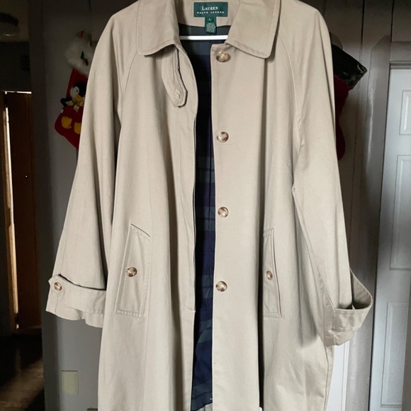 Ralph Lauren Overcoat. Size Large - Picture 2 of 16